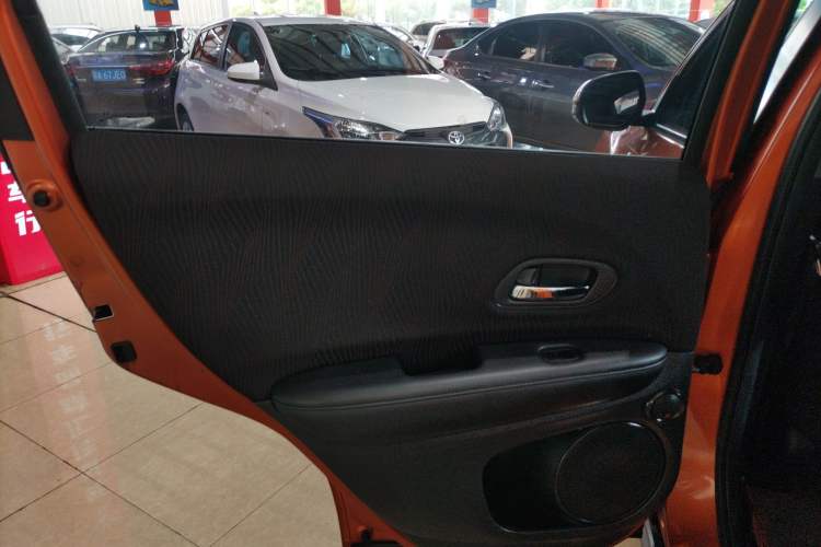 Used Honda XR-V 2015 1.5L LXi CVT Classic Edition
