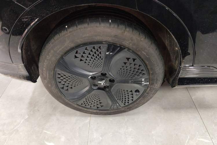 Used VOYAH COURAGE 2024 Four-Wheel Drive Global Edition
