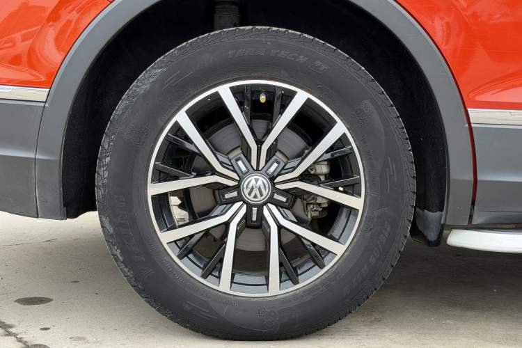 Used Volkswagen Tiguan L 2017 330TSI Automatic Two-Wheel Drive Luxury Edition