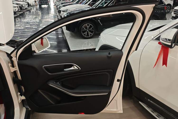 Used Mercedes-Benz GLA 2018 GLA 200 Fashion Model
