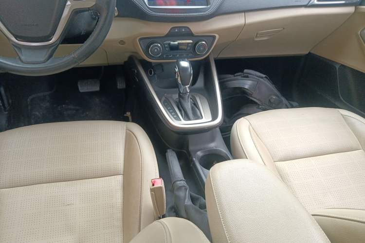 Used Ford Escort 2015 1.5L Automatic Fashion Model