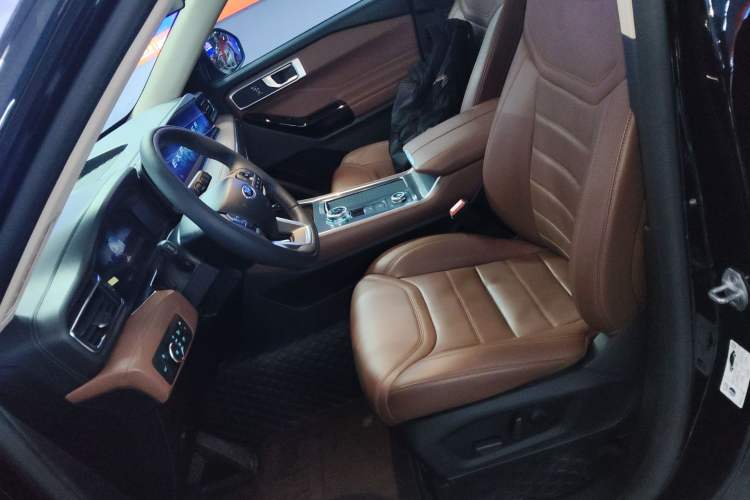 Used Ford Explorer 2023 EcoBoost 285 4x4 Trend Plus Edition 6 Seats
