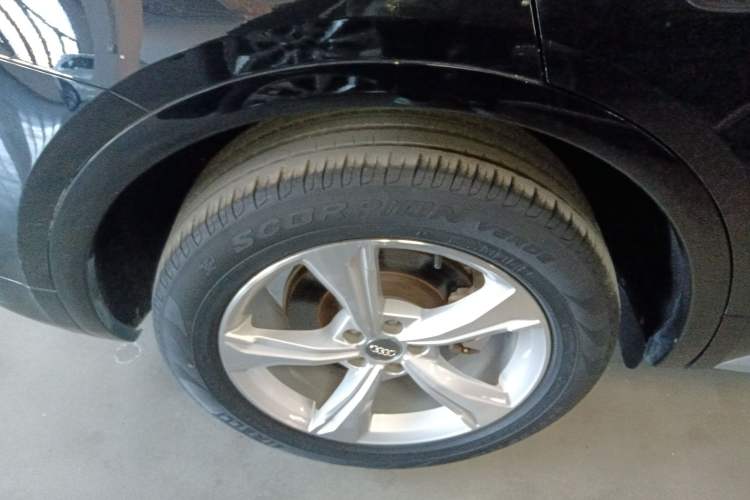 Used Audi Q5L 2020 Revised 40 TFSI Prestige Edition
