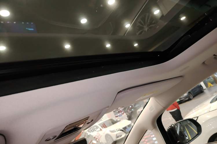 Used Denza D9 2022 DM-i 970 Four-Wheel Drive Prestige Model
