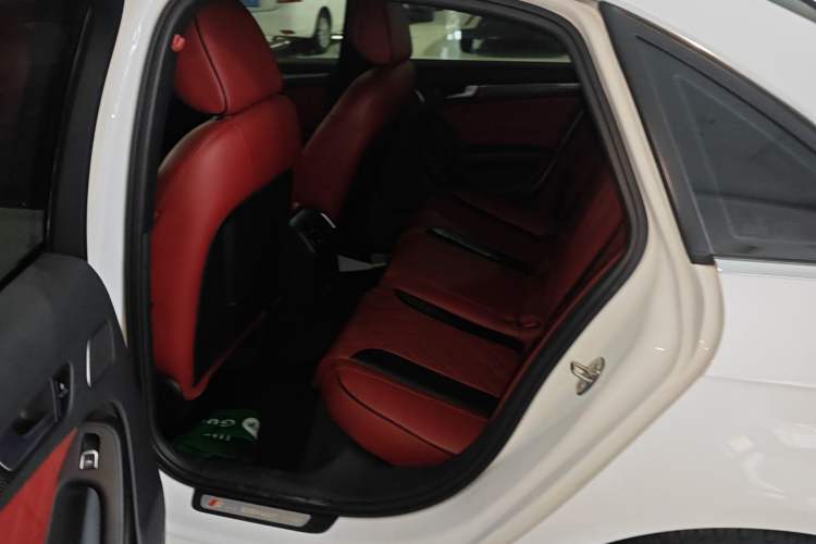 Used Audi A4L 2016 35 TFSI Collector's Edition Automatic Standard Model
