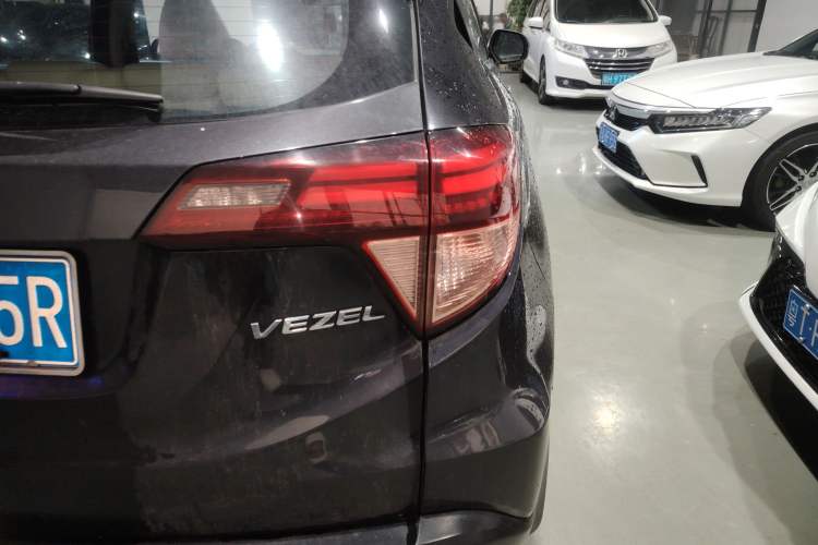 Used Honda Vezel 2017 1.8L CVT Front-Wheel Drive Pioneer Edition
