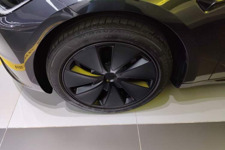 Used Tesla Model 3 2025 Rear-Wheel-Drive Version
