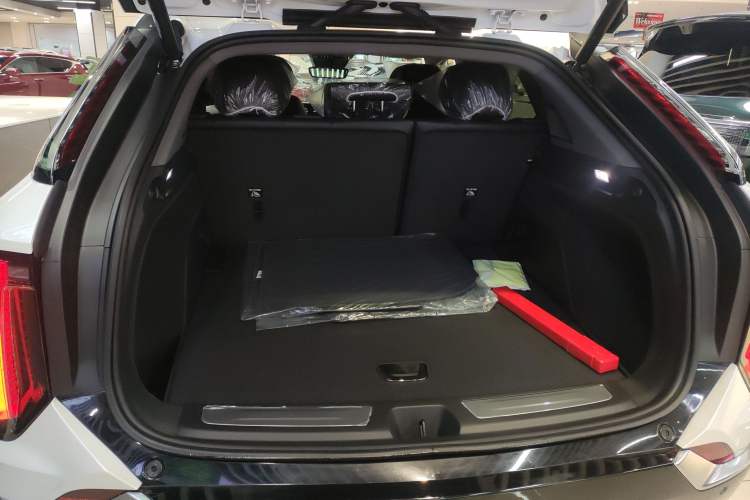 Used Cadillac OPTIQ 2024 Standard Range Version