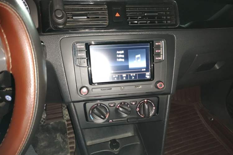 Used Volkswagen Santana 2013 1.6L Manual Fashion Edition
