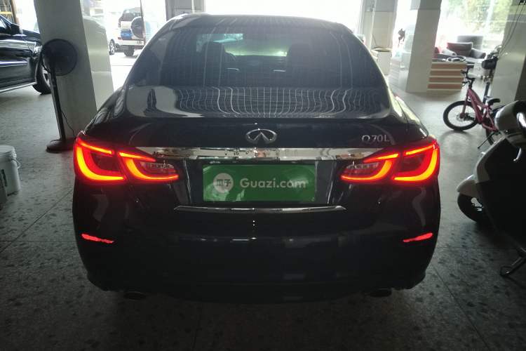 Used Infiniti Q70 2017 Q70L 2.5L Enjoyment Edition
