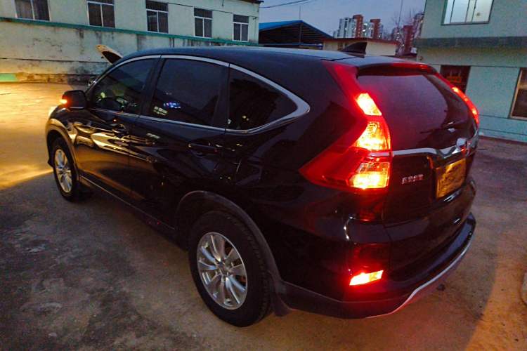 Used Honda CR-V 2016 2.0L Two-Wheel Drive Classic Edition
