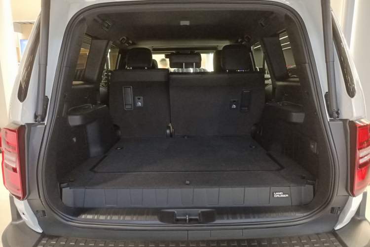 Used Toyota Prado 2024 2.4T All-Terrain TX Version 5 Seats
