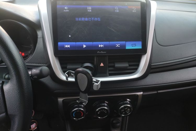 Used Toyota YARiS L 2019 1.5E CVT Dynamic Edition China VI compliant
