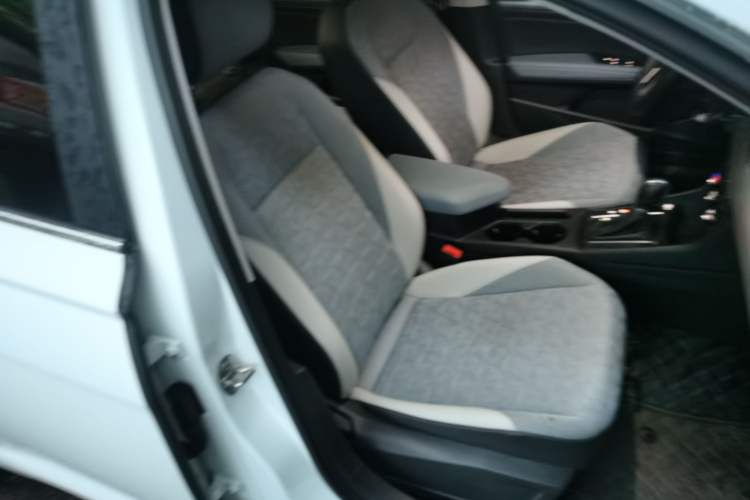 Used Volkswagen Lavida 2023 1.5L Automatic Full-Comfort Edition