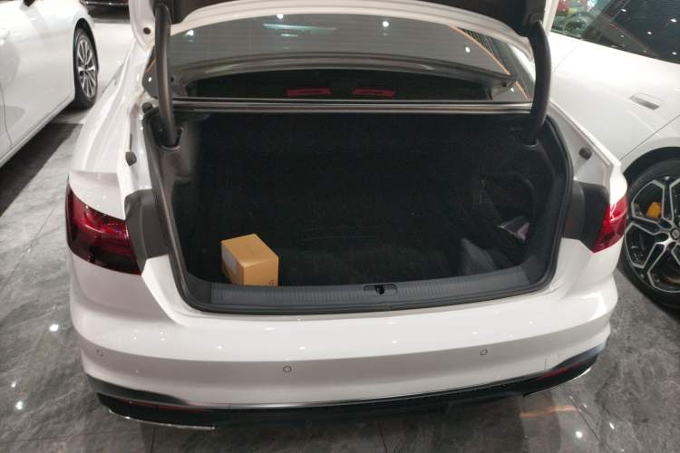 Used Audi A4L 2025 2 Million Units Enjoyment Version 40 TFSI Stylish and Dynamic Type