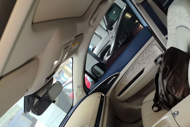 Used ORA Good Cat 2023 401 km Standard Range Premium Version Lithium Iron Phosphate