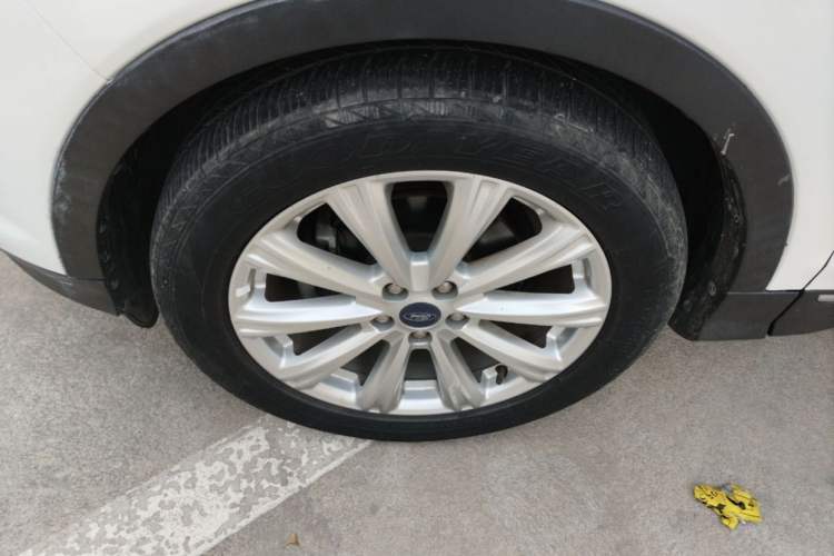 Used Ford Kuga 2017 EcoBoost 180 Two-Wheel-Drive Luxury Wing Edition
