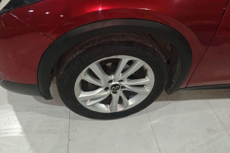 Used Infiniti QX30 2017 1.6T Two-Wheel-Drive Sport Edition