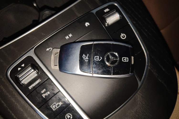 Used Mercedes-Benz E-Class 2021 E 300 L Sporty and Stylish Model
