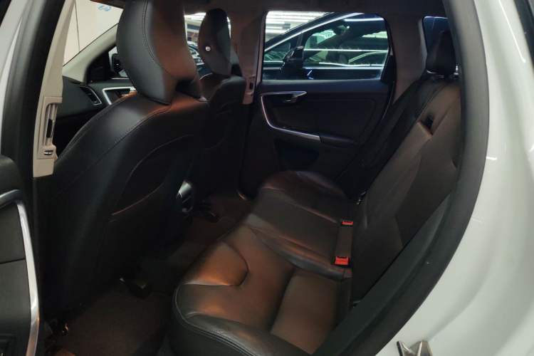 Used Volvo XC60 2017 T5 Smart Upgrade Edition
