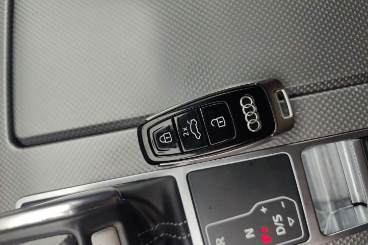 Used Audi A6L 2022 40 TFSI Luxury Dynamic Model
