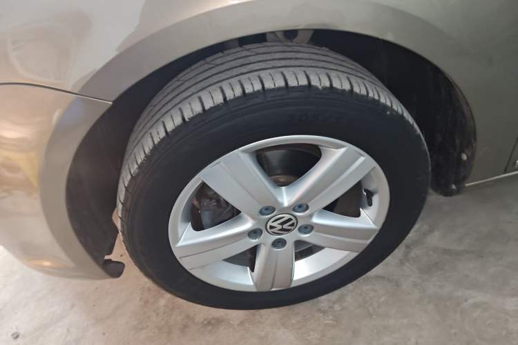 Used Volkswagen Touran 2015 1.4T Manual Comfort Edition 5-Seater
