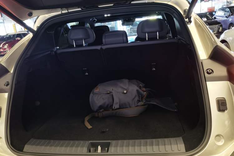 Used Lynk & Co 08 EM-P 2023 245km Ultra-Long Range Halo
