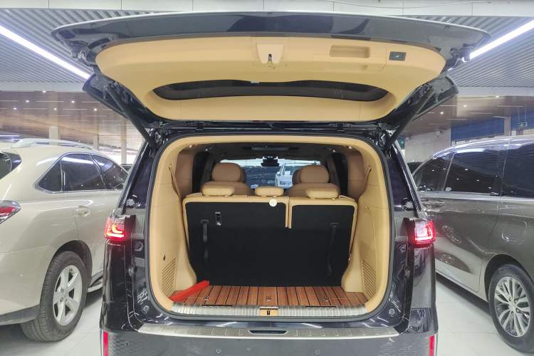 Used VOYAH Dream 2024 PHEV Ultra-Long Range Flagship Edition