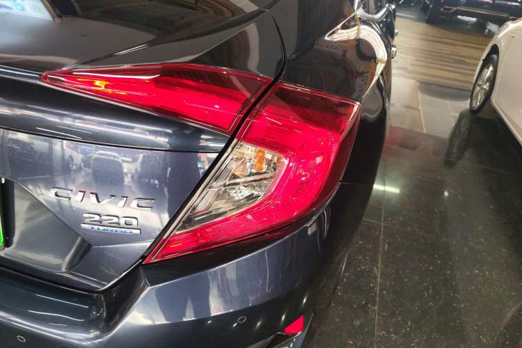 Used Honda Civic 2019 220TURBO CVT Power Edition China VI Emission Standard
