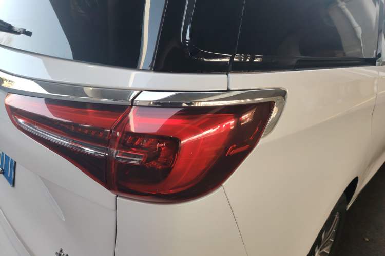 Used Buick GL8 2021 ES Landtrek 653T Comfort Edition
