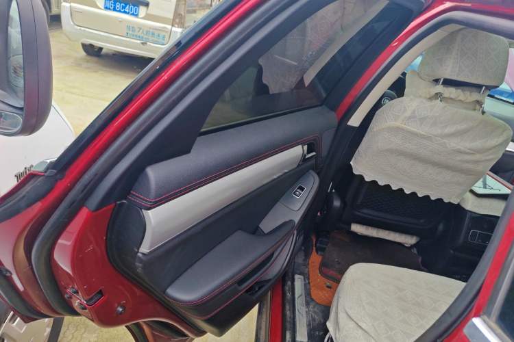 Used BYD Tang New Energy 2018 DM 2.0T All-Wheel Drive Smart Connect Genesis Edition 7 Seats China V Emission Standard
