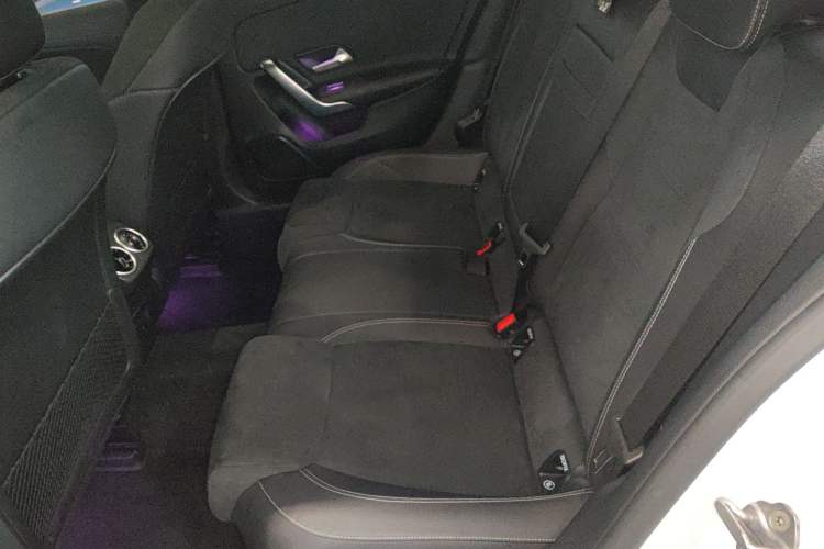 Used Mercedes-Benz A-Class 2022 Revised Version A 200 L Sport Sedan Fashionable Style