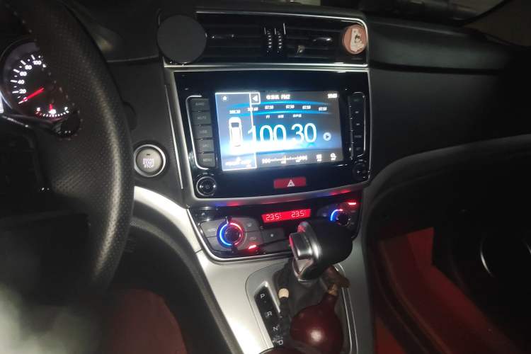 Used Haval M6 2019 1.5T DCT Two-Wheel Drive Elite Version China VI Standard
