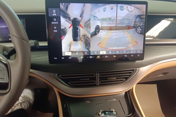 Used Denza D9 2022 DM-i 970 Four-Wheel Drive Flagship Model
