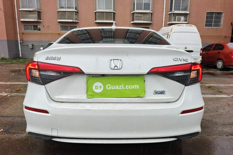 Used Honda Civic 2023 240TURBO CVT Dynamic · Center Stage Special Edition