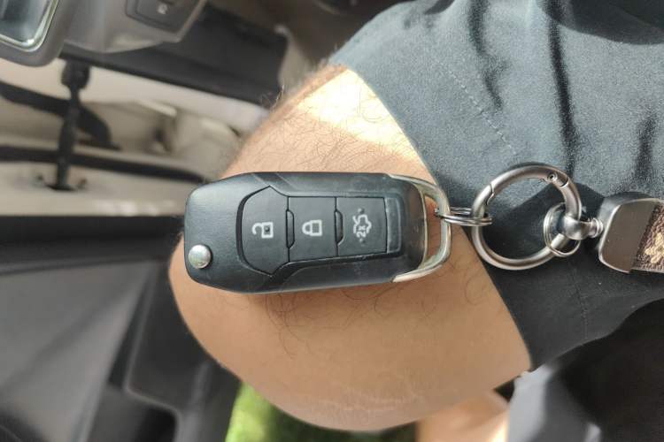 Used Ford Escort 2015 1.5L Manual Fashion Edition
