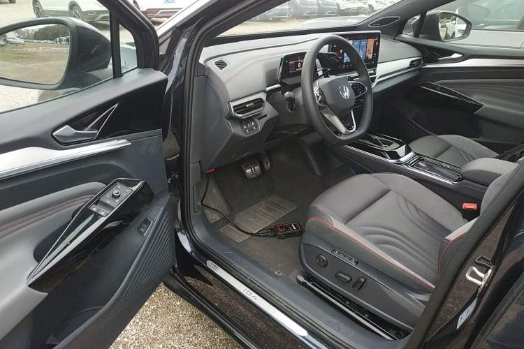 Used Volkswagen ID.4 CROZZ 2024 Facelifted PRIME