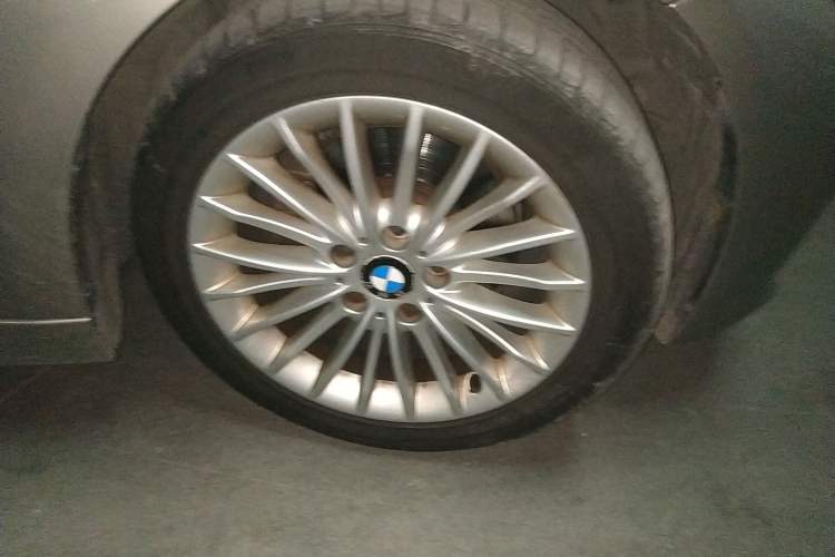 Used BMW 3 Series 2014 320Li Luxury Design Package