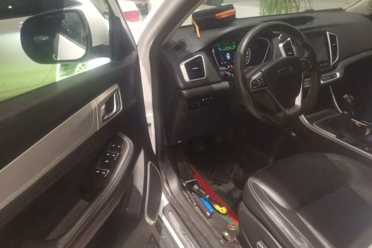 Used Geely Auto Vision X6 2018 1.8L Manual 4G Connect Luxury Edition