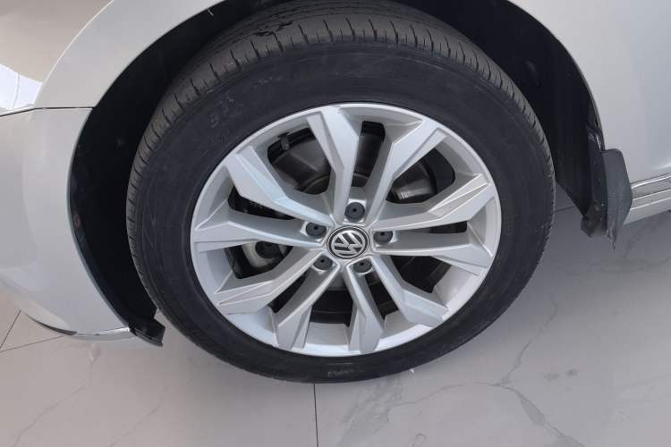 Used Volkswagen Magotan 2017 330TSI DSG Luxury Model
