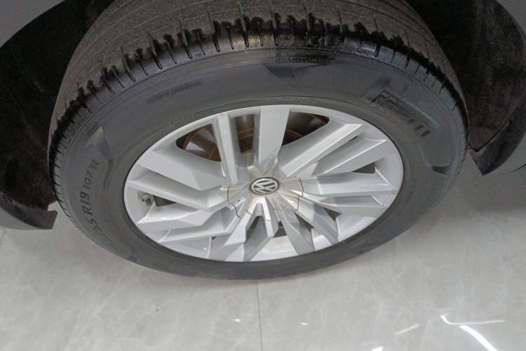 Used Volkswagen Touareg 2021 2.0 TSI Ruiyi Edition
