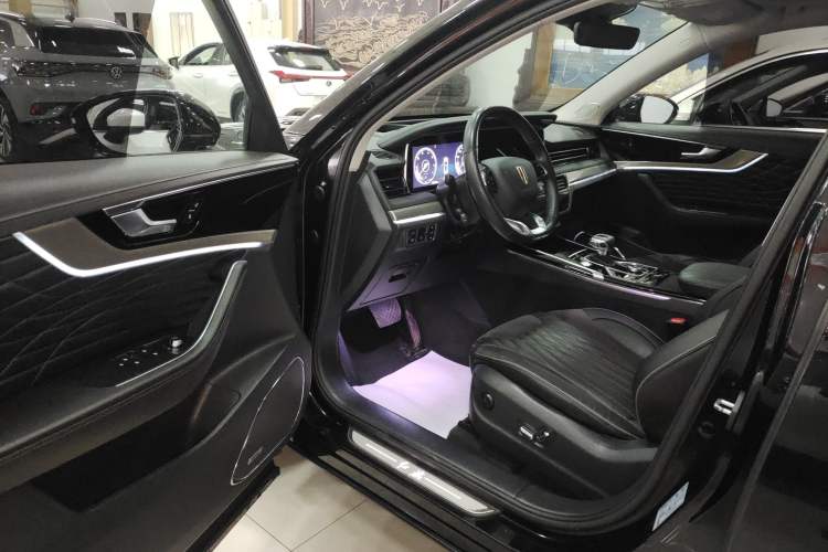 Used Hongqi HS5 2022 Revised Version 2.0T Smart Connect Flagship Edition