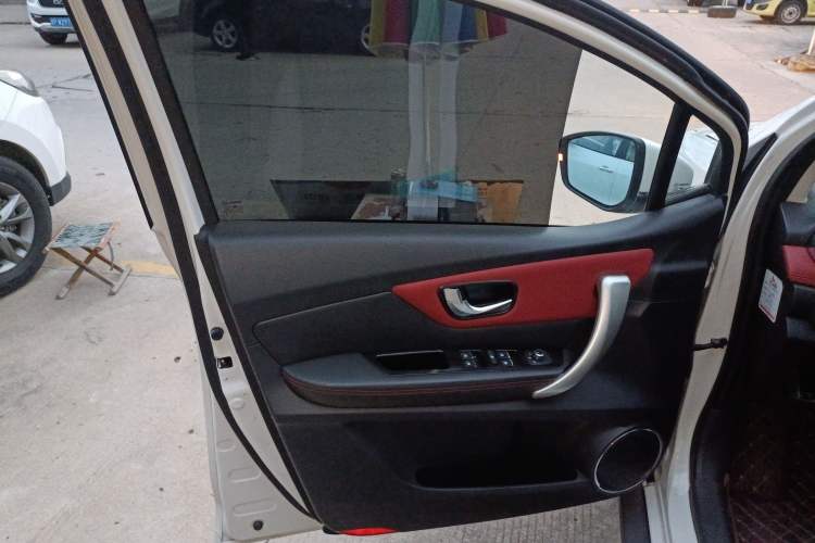 Used Haval H1 2015 1.5L AMT Luxury Model