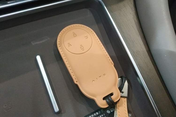 Used Hima AITO M9 2024 Range-Extended Ultra Version 52 kWh 5-Seater Model
