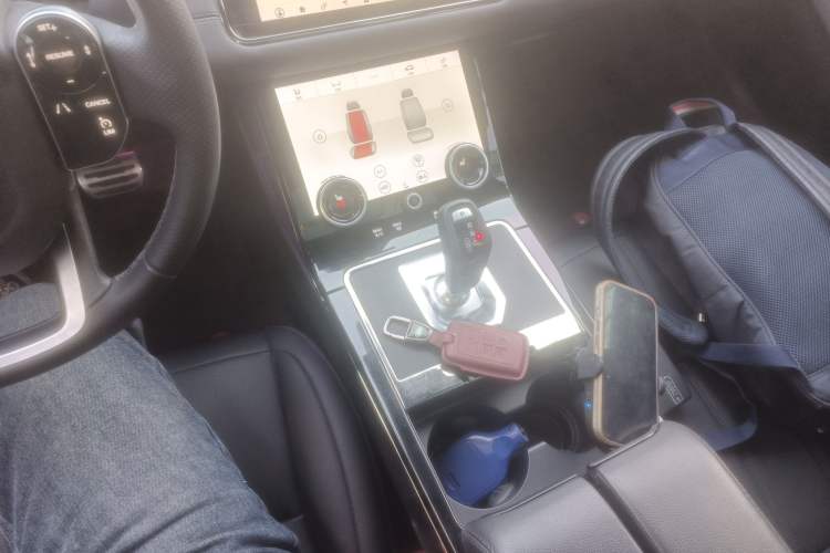 Used Land Rover Range Rover Evoque 2020 249 PS R-DYNAMIC SE Sport Technology Edition