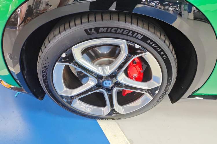 Used  YU7 2025 Ultra-Long Range High-Performance All-Wheel-Drive Max Edition
