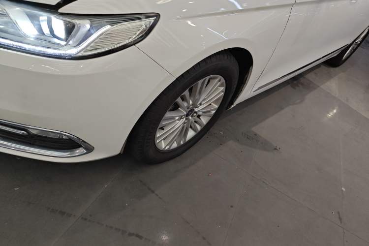 Used Ford Taurus 2017 EcoBoost 245 Fashion Edition
