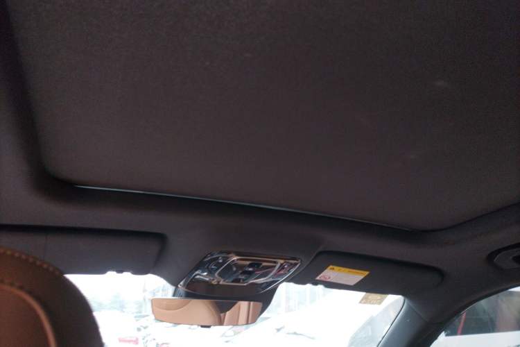 Used Roewe RX5 2023 1.5T Prestige Sliding-Screen Version
