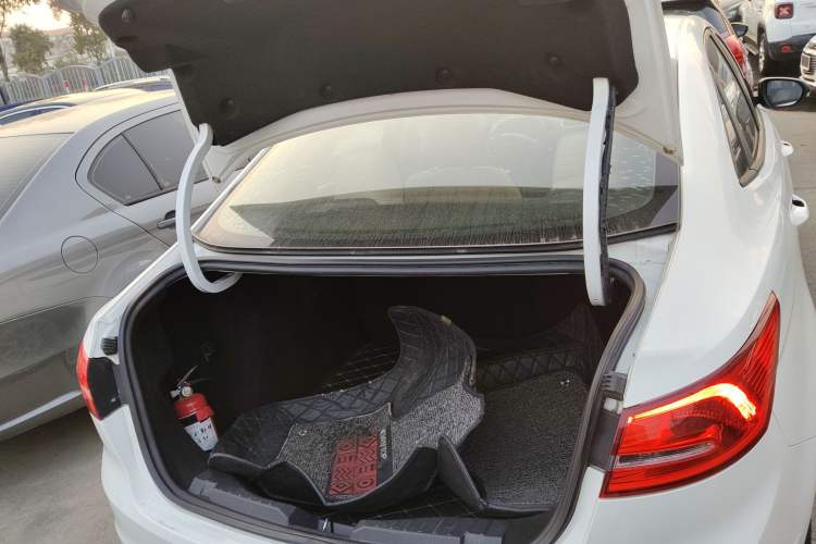 Used Ford Escort 2015 1.5L Automatic Comfort Model
