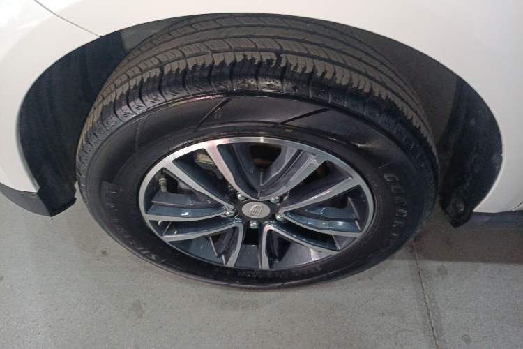 Used Geely Auto Vision X6 2018 1.4T CVT 4G Connected Luxury Version
